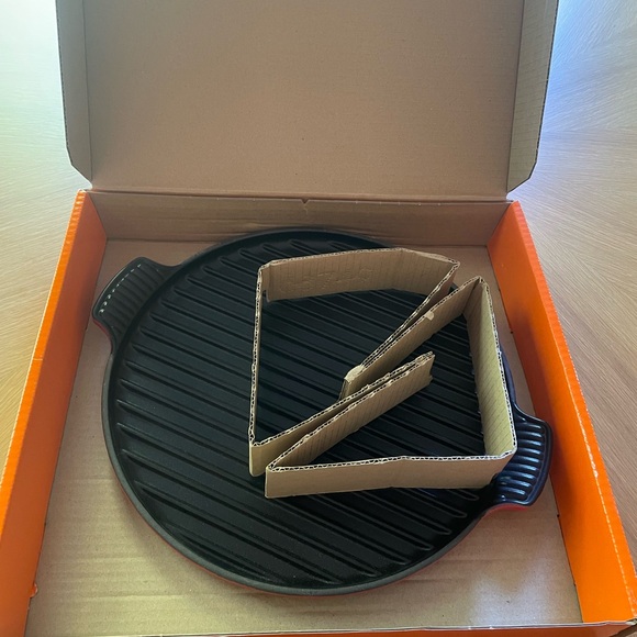 New Le Creuset Cast Iron Ribbed Bistro Pan Grill Griddle - Picture 3 of 12